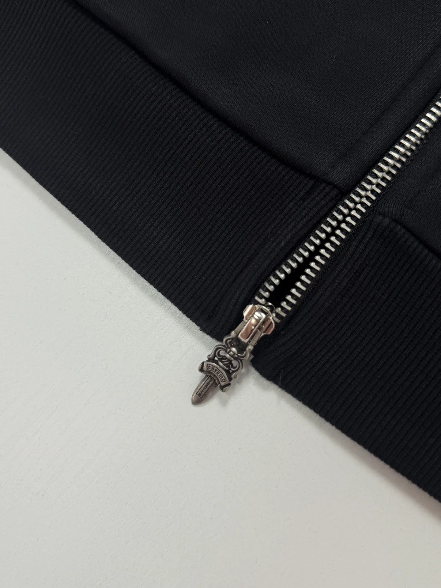 Chrome Herat 、 、 ， 。 ， 、 ， ， ， 、 、 。 、 ， 。 Size：S/M/L